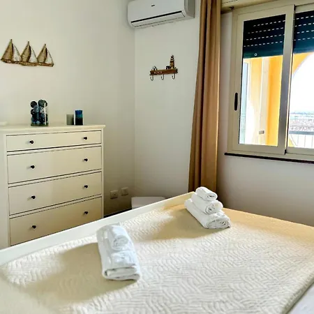 La Finestra Sul Mare Con Wi-fi E Posto Auto Tatil Evi *